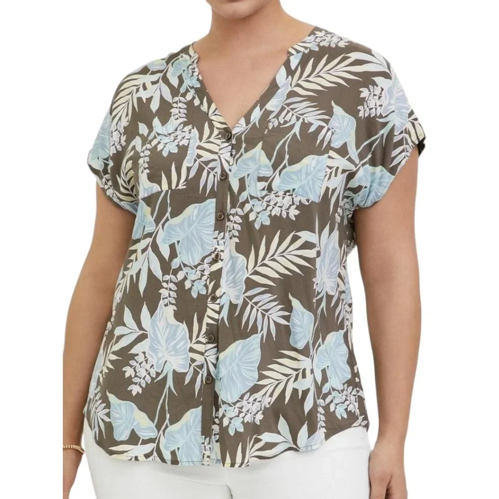 Torrid Challis Button-Front Dolman Sleeve Top - Picture 3 of 9